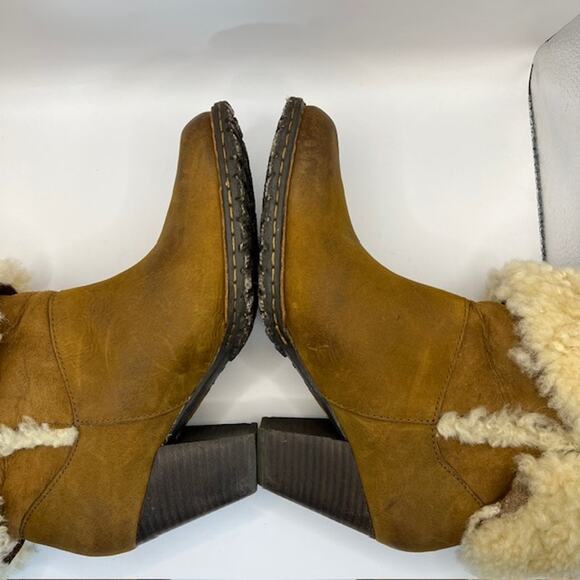 Born Boots Donna Booties Womens 8.5 Cognac Brown Leather Sherpa Lined Block Heel - Picture 8 of 10